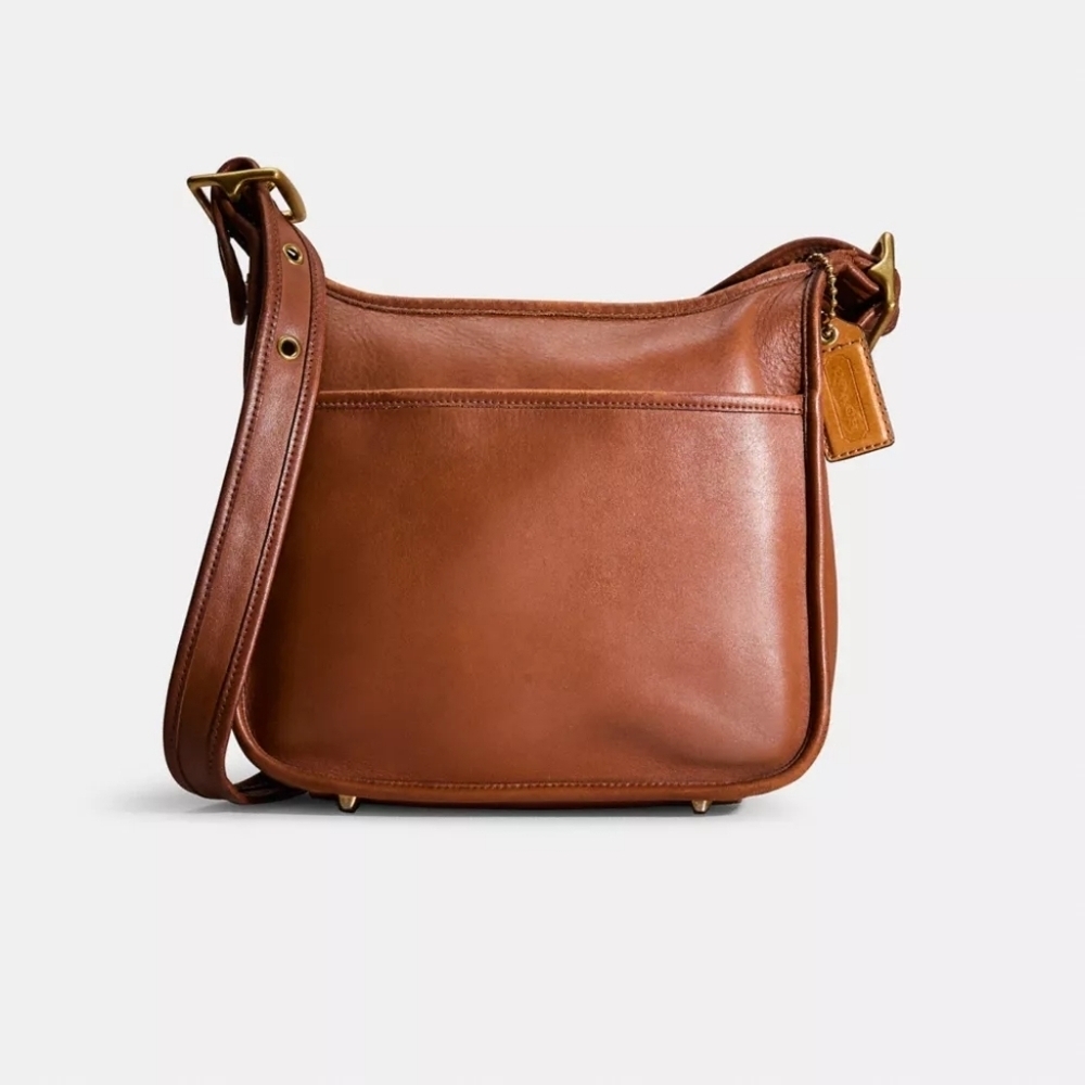 Coach VTG Legacy Zip 9966 Tan / Gold Hardware